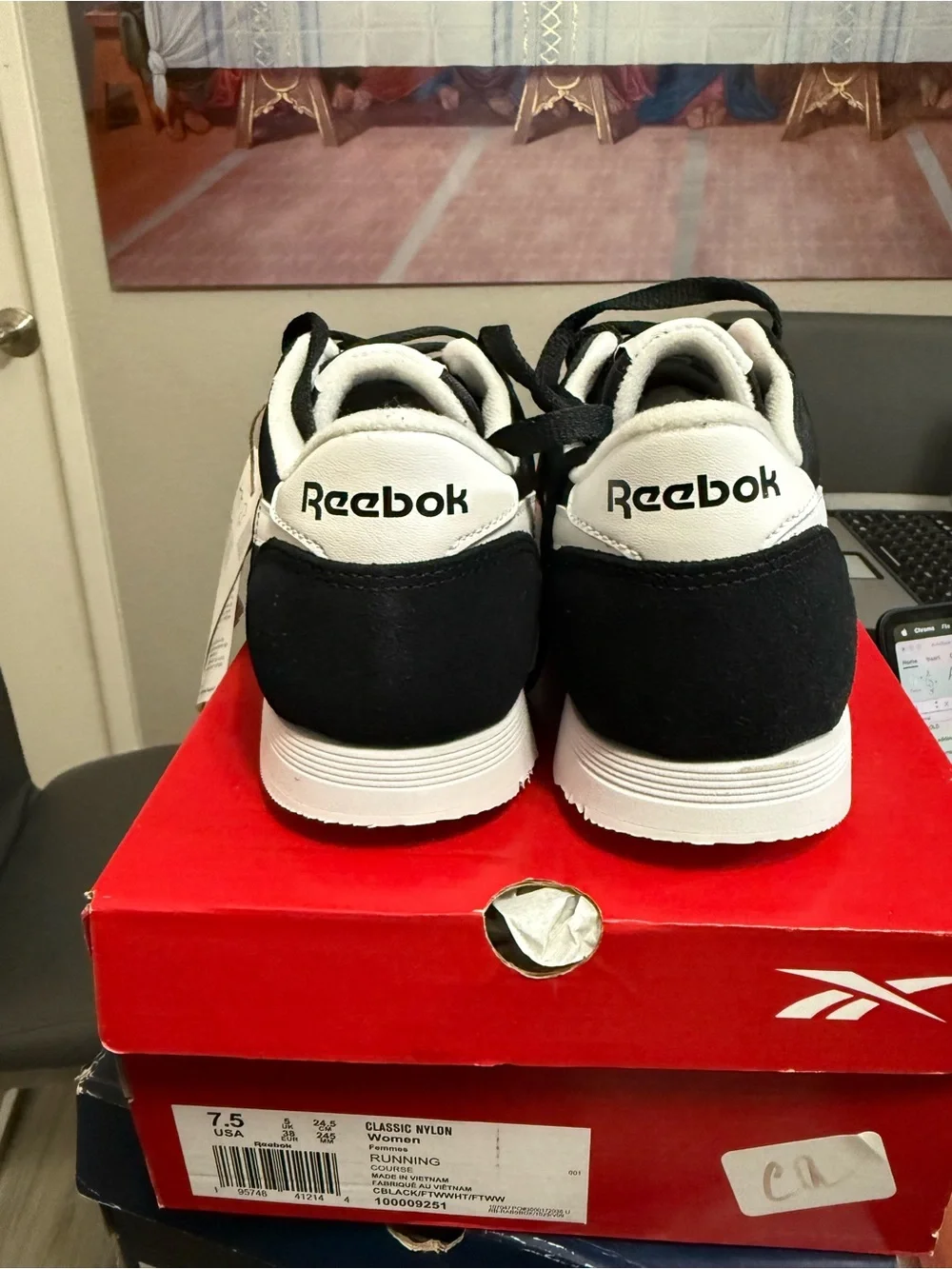 Reebok classic low